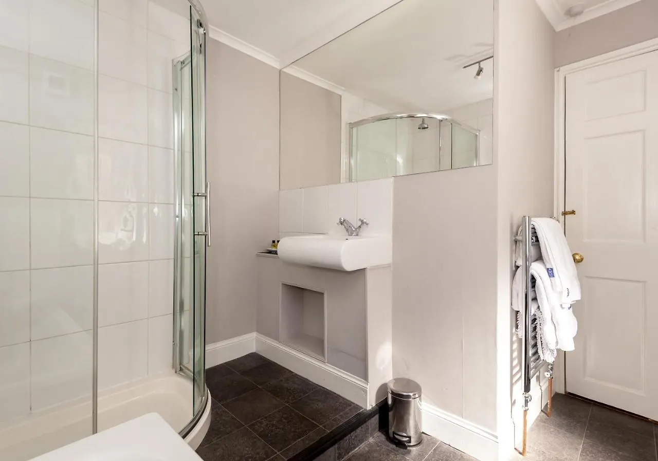 Bank St Royal Mile Apartment Edinburgh United Kingdom
