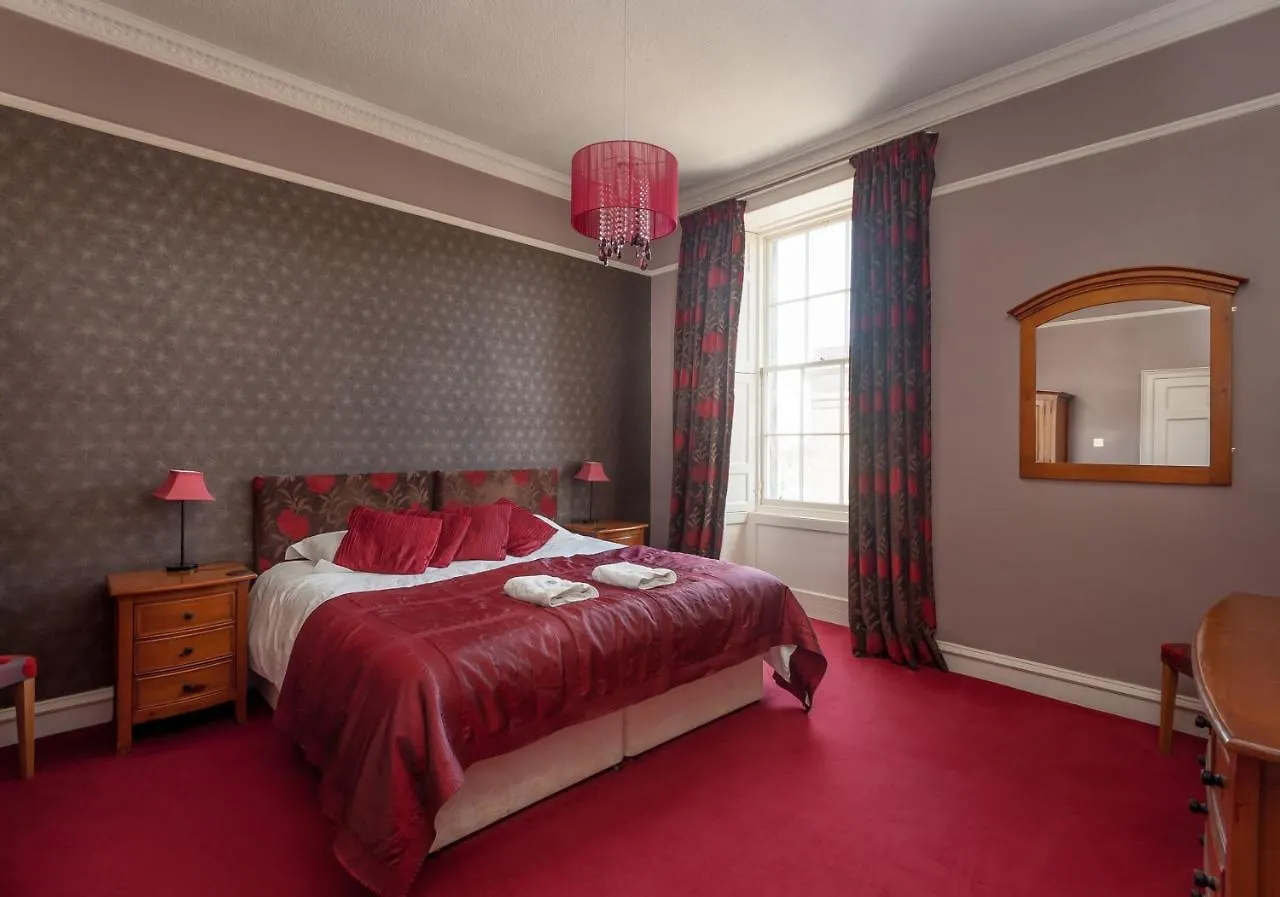 Bank St Royal Mile Apartment Edinburgh